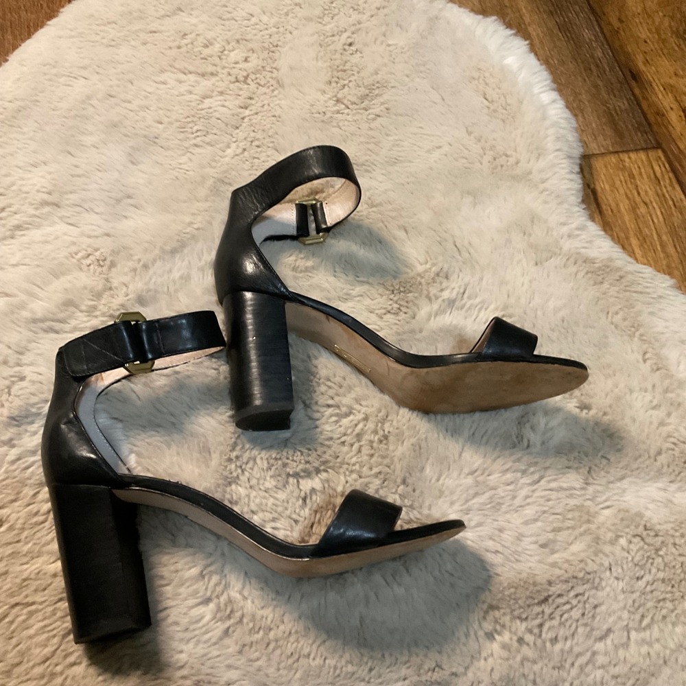 Louise et Cie Size 39 8.5 Black Open Toe Heels Ankle Strap Block  Strappy Lo-Kai - Picture 2 of 9
